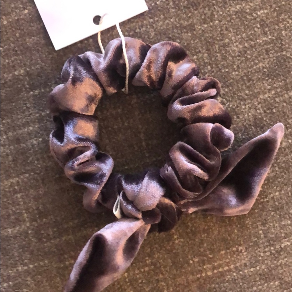 “Ken you knot he still loves me”dew hair scrunchie
